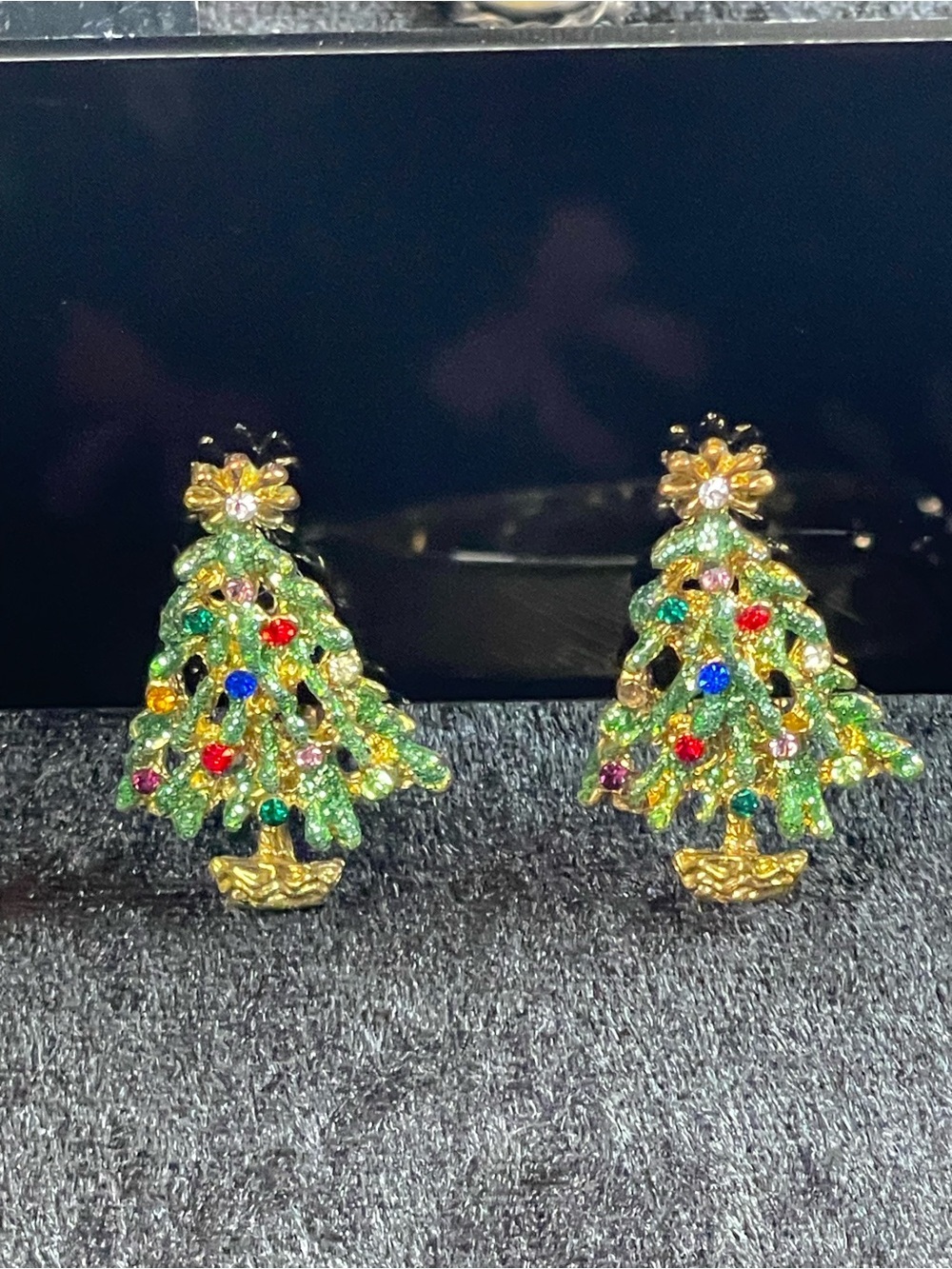 Vintage Christmas tree earrings